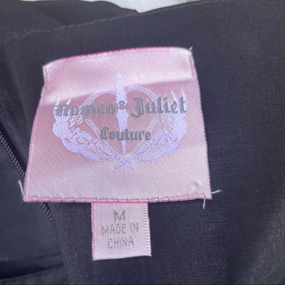 Romeo & Juliet Couture black satin cocktail dress with floral appliqué / NWOT - Picture 10 of 11